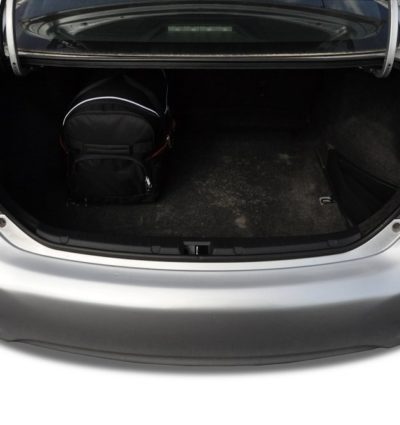 TOYOTA COROLLA LIMOUSINE X 4 PORTES (2007/2014) - Pack de 5 sacs de voyage sur-mesure KJUST SPORT