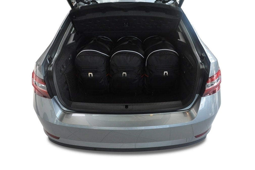 SKODA SUPERB LIFTBACK III (2015/+) - Pack de 5 sacs de voyage sur-mesure KJUST SPORT