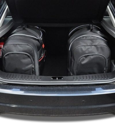 FORD FOCUS HATCHBACK II (2004/2011) - Pack de 4 sacs de voyage sur-mesure KJUST AERO