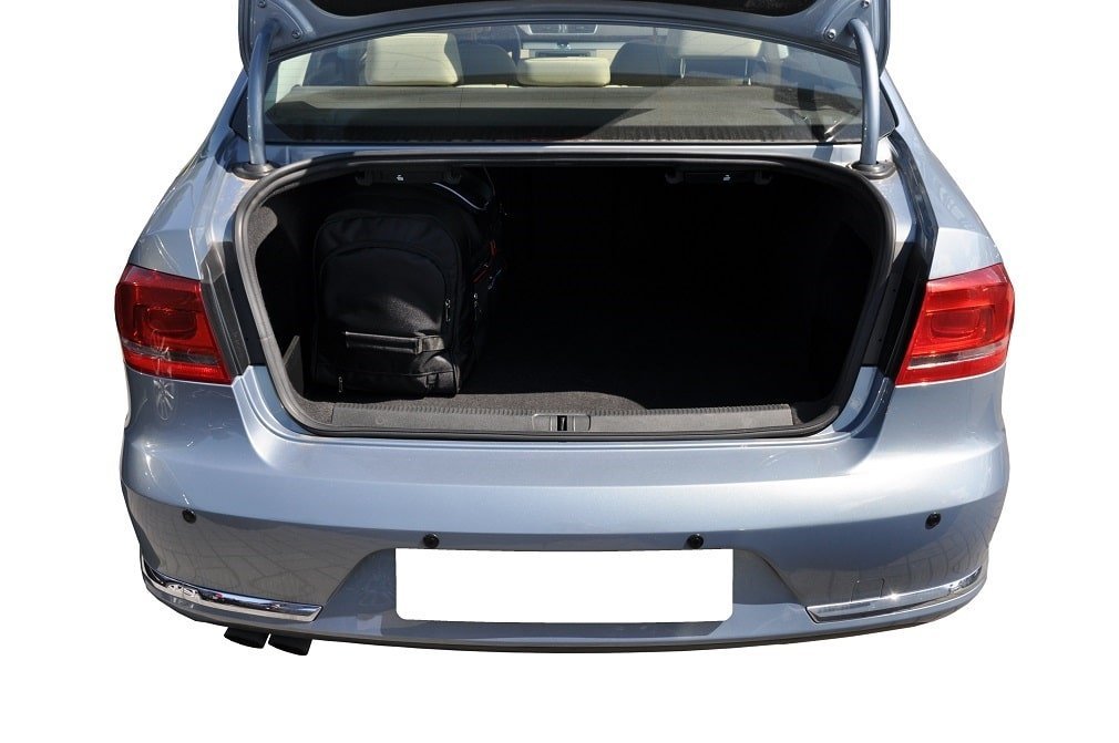 VW PASSAT LIMOUSINE B7 (2010/2014) - Pack de 5 sacs de voyage sur-mesure KJUST SPORT